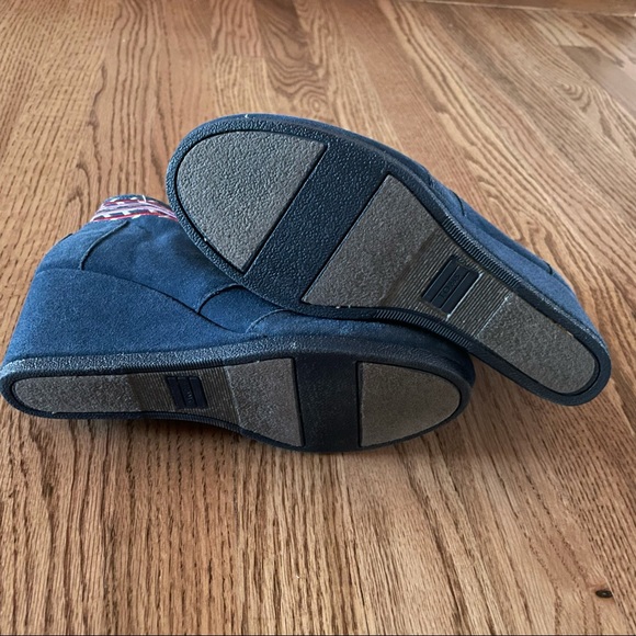 TOMS Navy Blue Embroidered Suede Wedge SZ8 - Picture 9 of 9